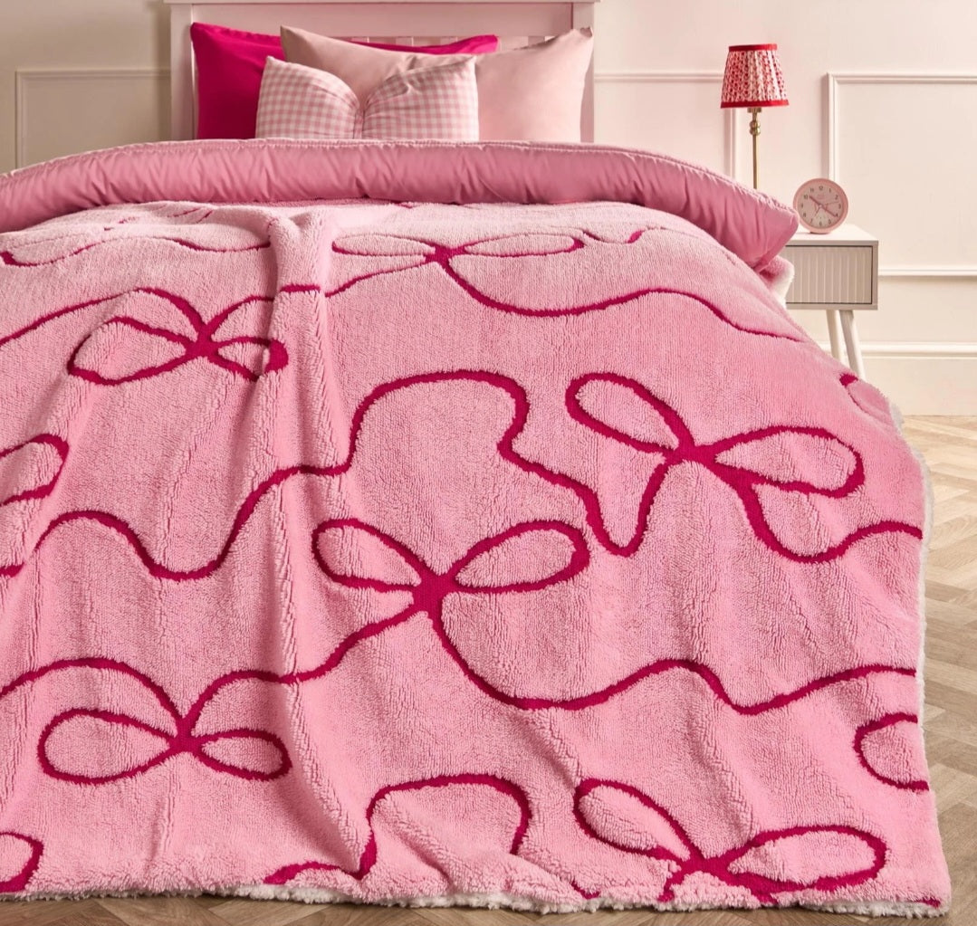 Bows Throw Tufted Teddy Fleece Blanket