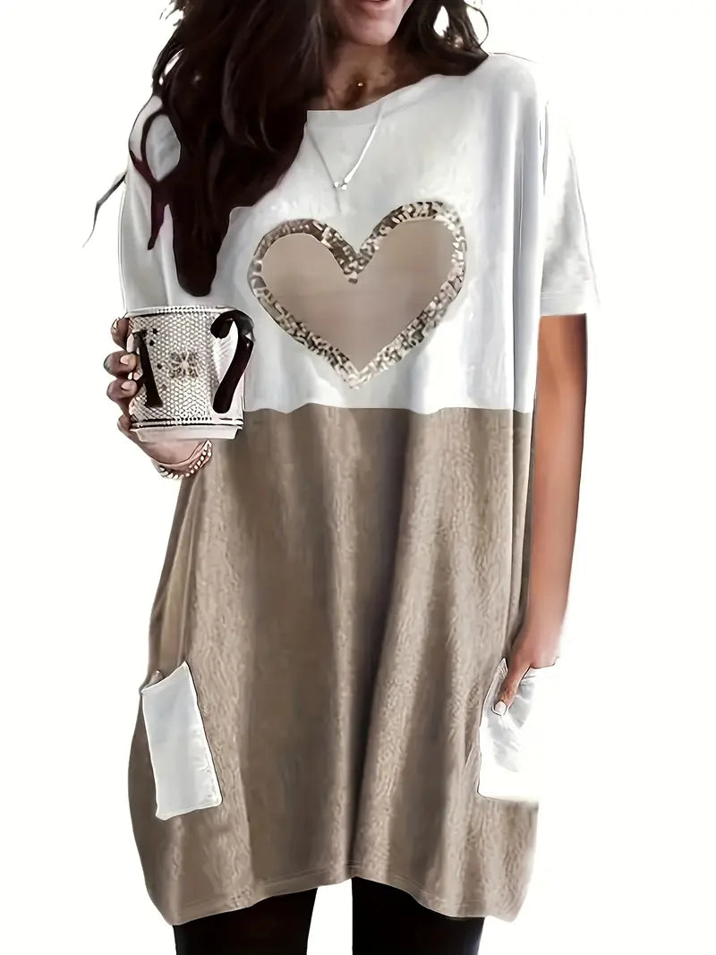 Plus Size Women's Heart Print T-Shirt