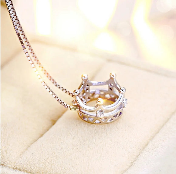 Crown Pendant Necklace