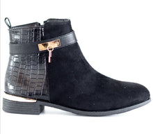 Load image into Gallery viewer, Ladies Chelsea Ankle Boots