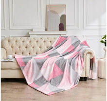 Load image into Gallery viewer, Teddy Fleece Geometric Throw