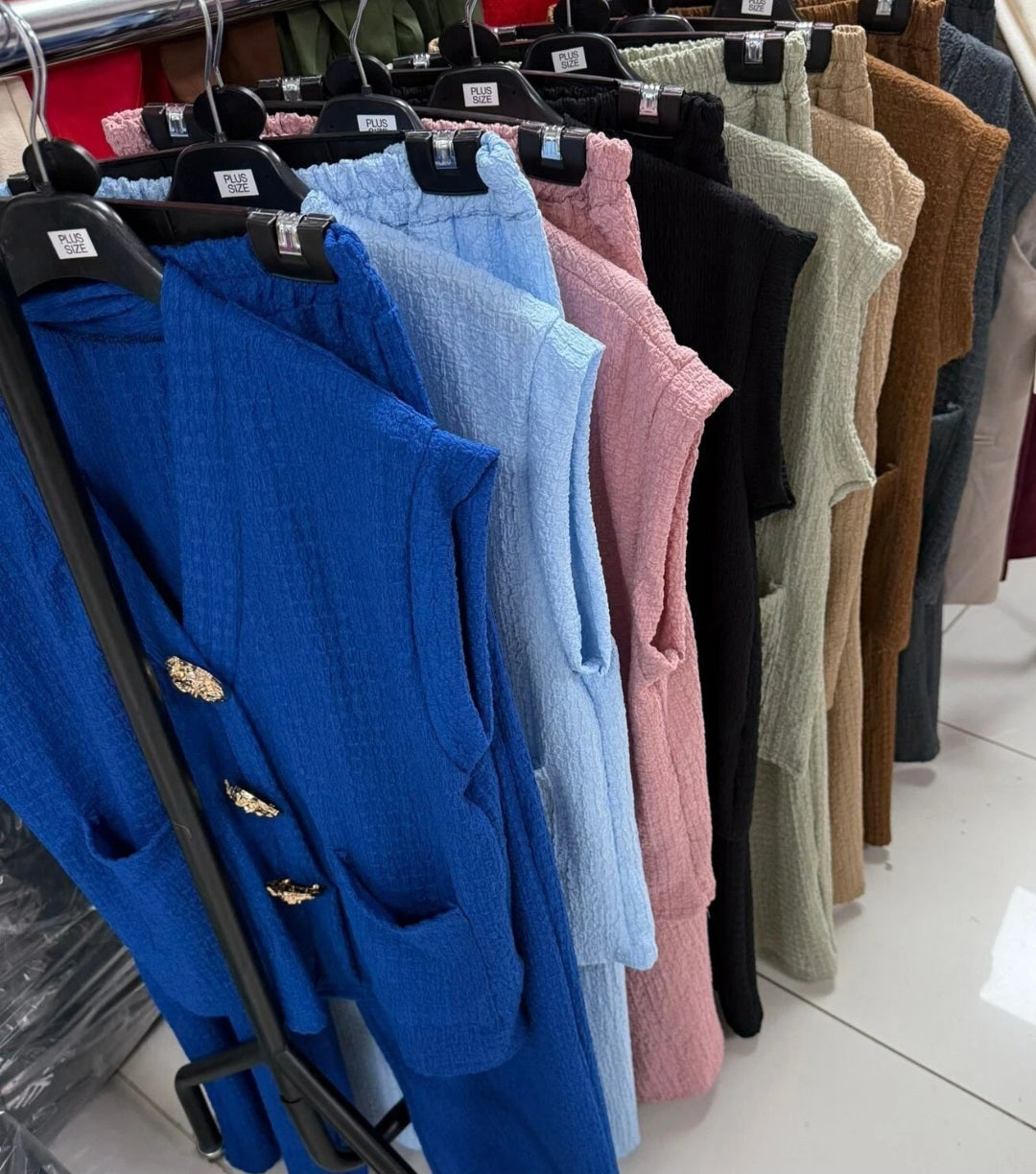 Womens Gold Clip Loungewear