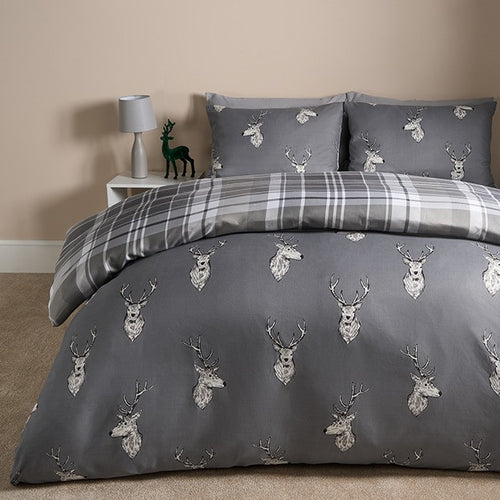 Stag Checkered Reversible Duvet Set