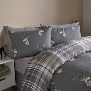 Stag Checkered Reversible Duvet Set