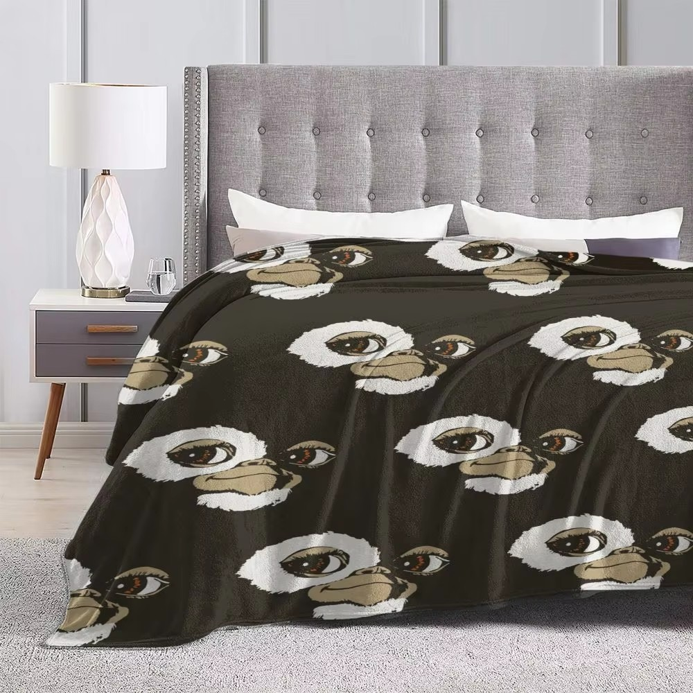 Gremlins Gizmo Blanket