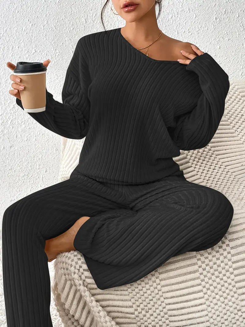 Stylish Ribbed Drop Shoulder T-Shirt and Pants Set