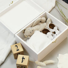 Load image into Gallery viewer, Personalised Safari Animals White Wooden Keepsake Box