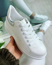 Load image into Gallery viewer, Ladies Chunky White Retro Trainers