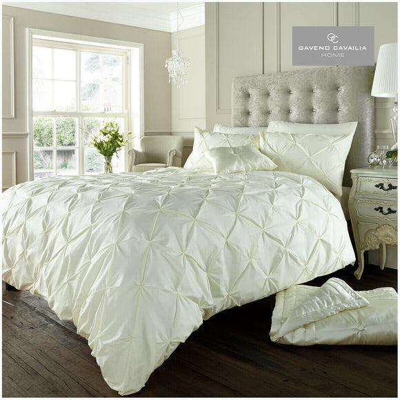 Luxury Polycotton Pintuck Duvet Cover Set